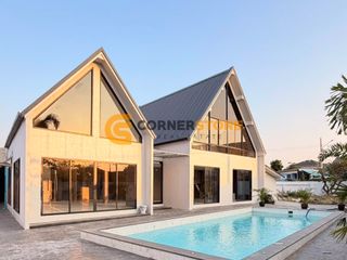 Haus zum Kauf mit 6 Zimmer in Bang Lamung, Chonburi