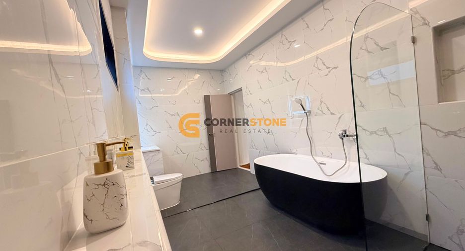 For sale 4 bedrooms house in Bang Lamung, Chonburi