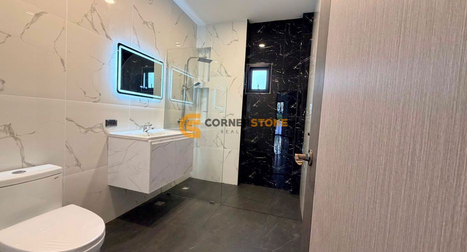For sale 4 bedrooms house in Bang Lamung, Chonburi