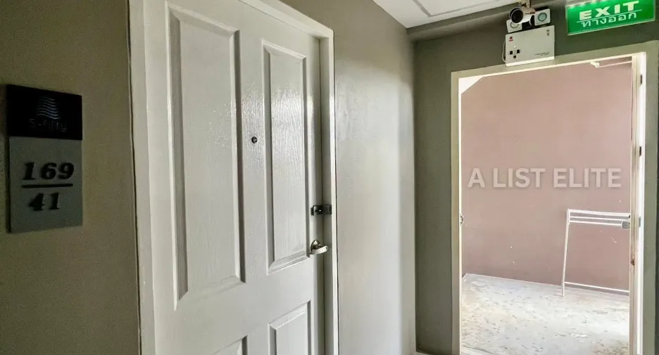 For sale 1 bed condo in Bang Lamung, Chonburi