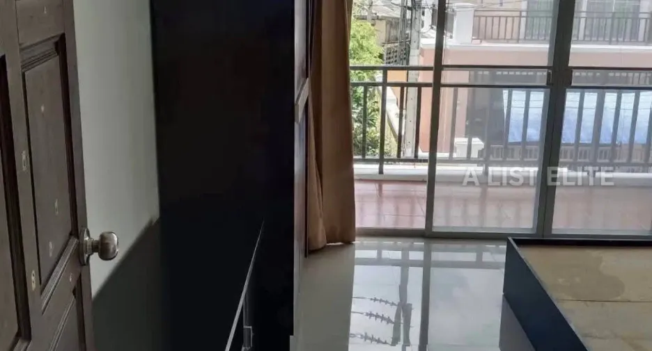 À vendre 3 chambres maison à Klaeng, Rayong