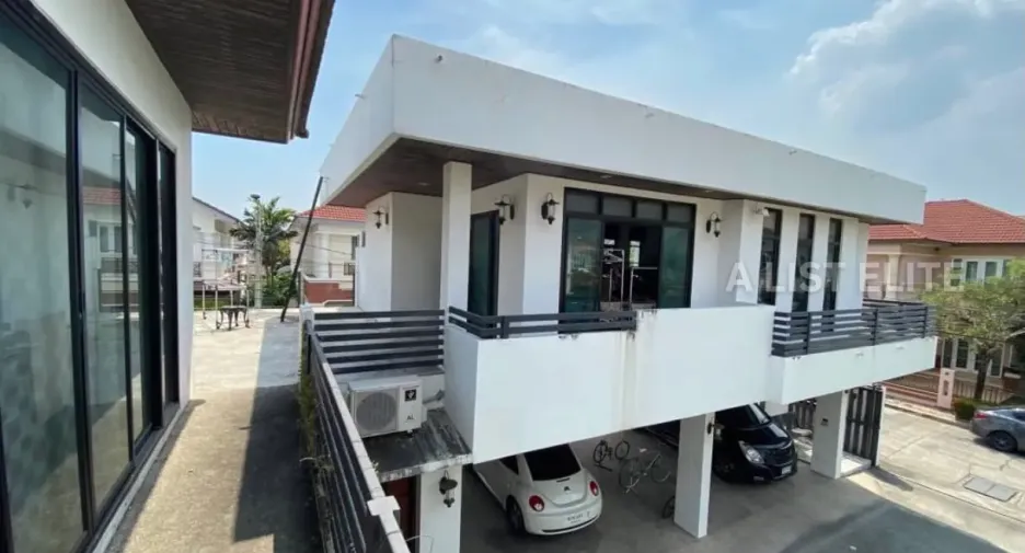 For rent 5 bedrooms house in Bang Kruai, Nonthaburi