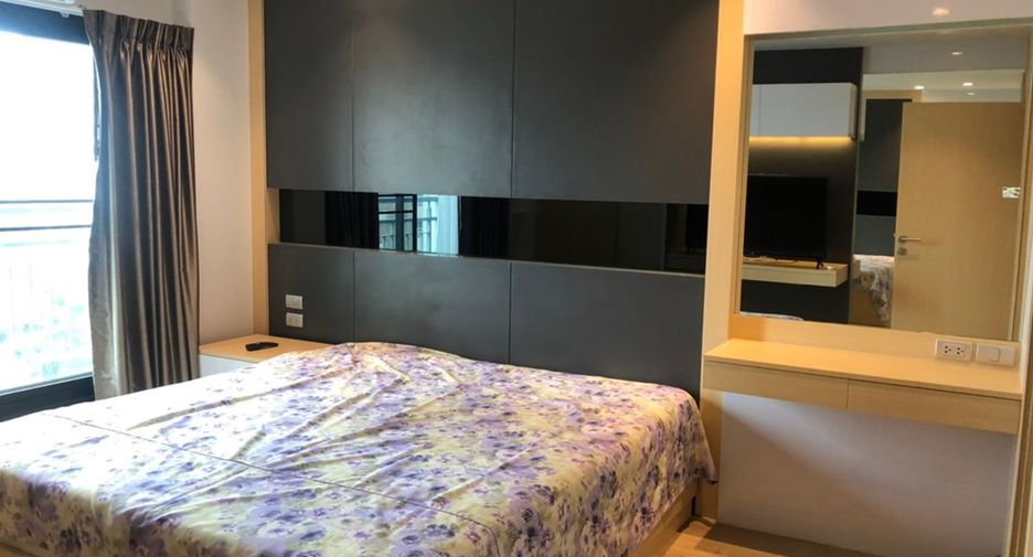 For rent 2 ベッドルーム condo in Watthana, Bangkok