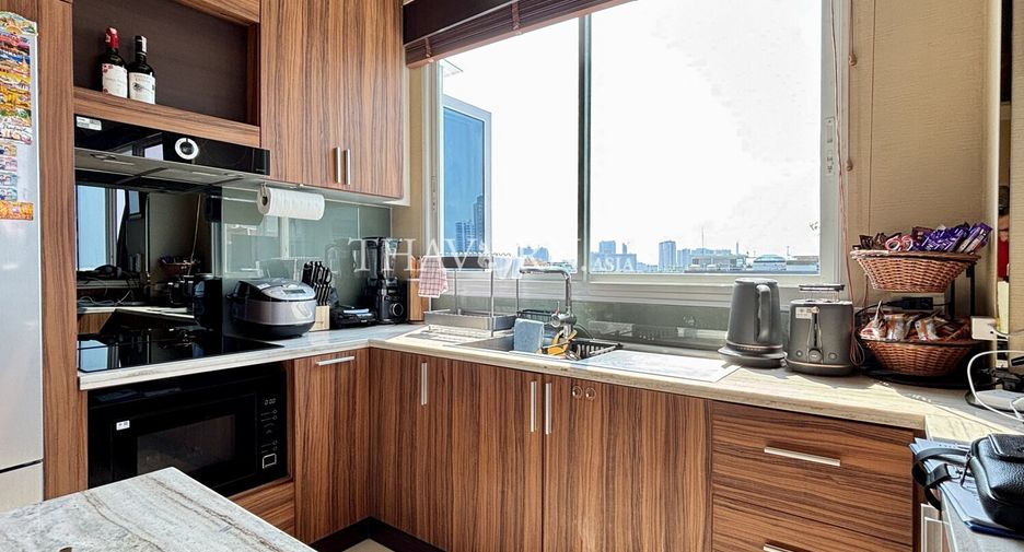 For sale 3 bedrooms condo in Bang Lamung, Chonburi