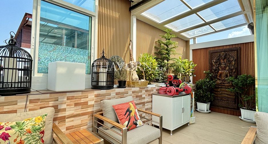 For sale 3 bedrooms condo in Bang Lamung, Chonburi