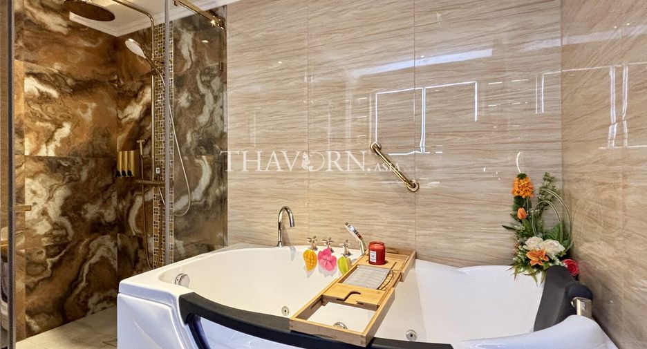 For sale 3 bedrooms condo in Bang Lamung, Chonburi