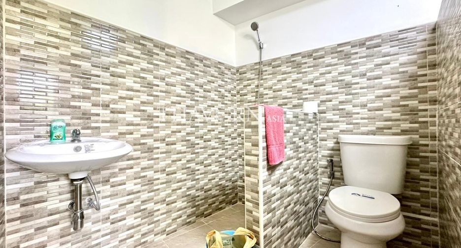 Haus zum Kauf mit 5 Zimmer in Sattahip, Chonburi