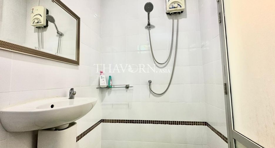Haus zum Kauf mit 5 Zimmer in Sattahip, Chonburi