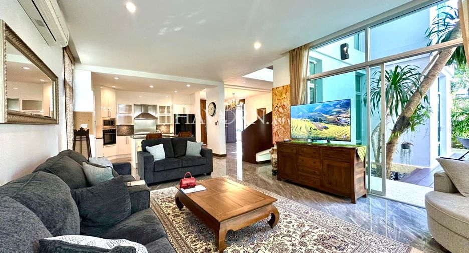 Haus zum Kauf mit 5 Zimmer in Sattahip, Chonburi