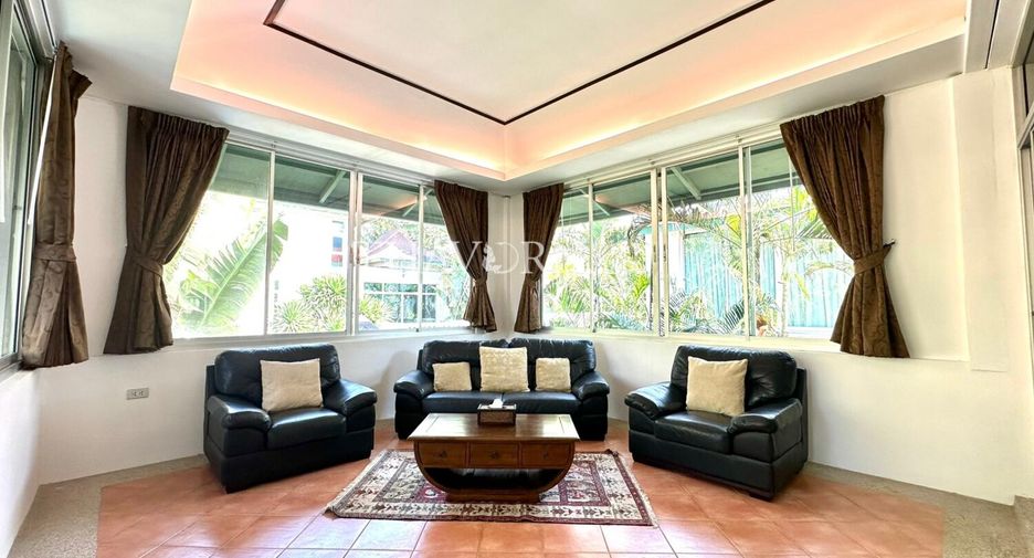 Haus zum Kauf mit 5 Zimmer in Sattahip, Chonburi