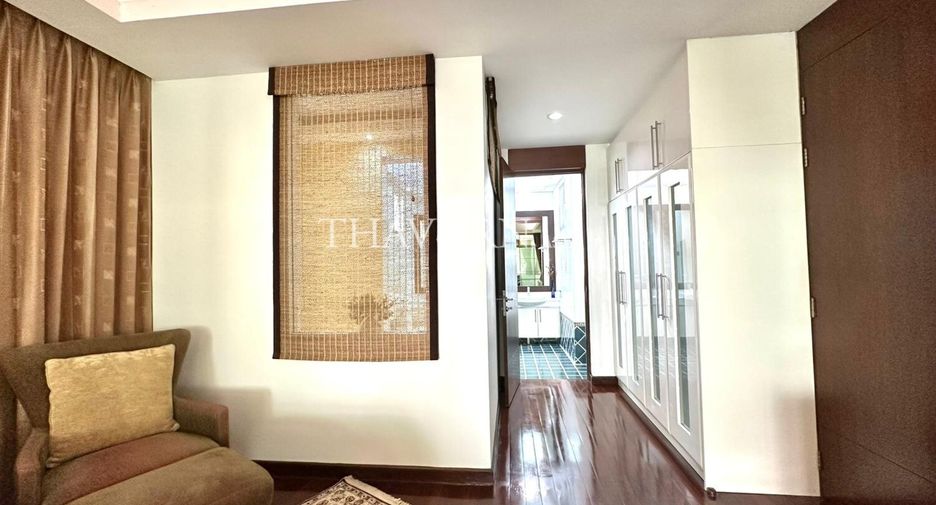 Haus zum Kauf mit 5 Zimmer in Sattahip, Chonburi