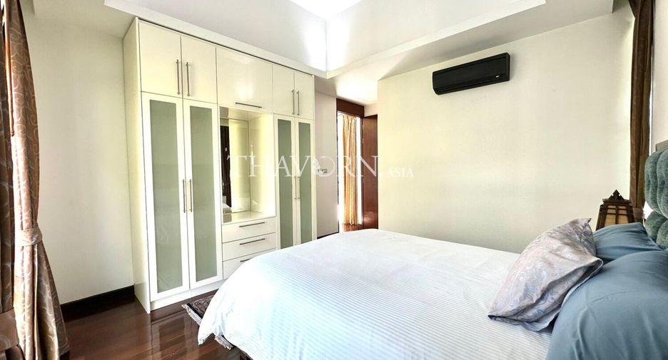 Haus zum Kauf mit 5 Zimmer in Sattahip, Chonburi