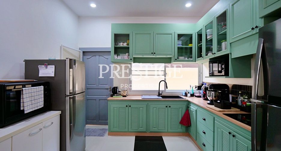Haus zum Kauf mit 3 Zimmer in Bang Lamung, Chonburi