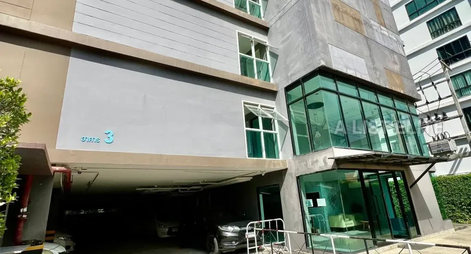For sale 1 bed condo in Bang Lamung, Chonburi