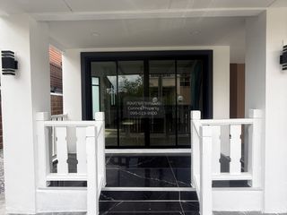 Haus zum Kauf mit 4 Zimmer in Bang Bon, Bangkok