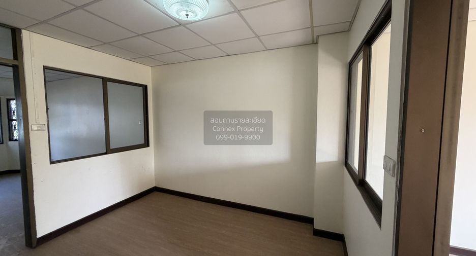 Casa adosada en venta de 4 habitaciones en Mueang Nonthaburi, Nonthaburi