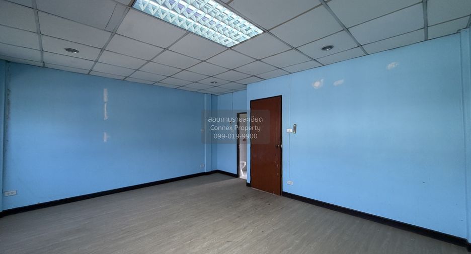 Casa adosada en venta de 4 habitaciones en Mueang Nonthaburi, Nonthaburi