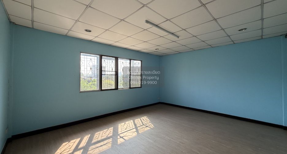 Casa adosada en venta de 4 habitaciones en Mueang Nonthaburi, Nonthaburi