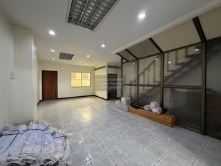 Продажа 4 спальни таунхаус в Mueang Nonthaburi, Нонтабури