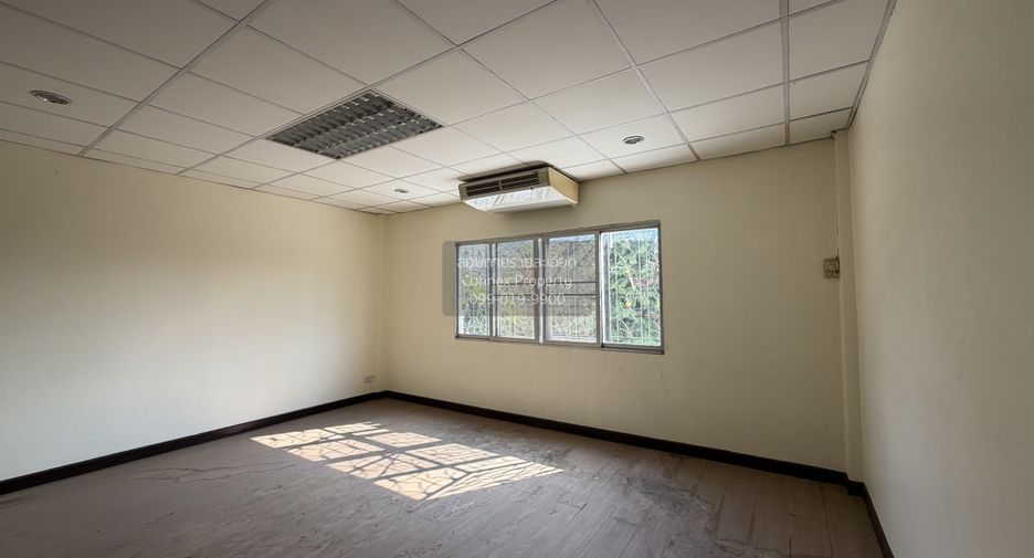 Casa adosada en venta de 4 habitaciones en Mueang Nonthaburi, Nonthaburi