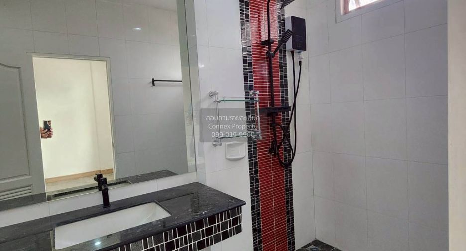 For sale 4 bedrooms townhouse in Bang Bon, Bangkok