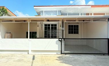 For sale 3 bedrooms townhouse in Khlong Luang, Pathum Thani