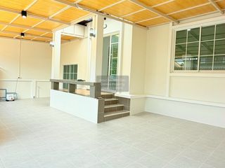 出售 3 卧室 联排别墅 在 Khlong Luang, Pathum Thani