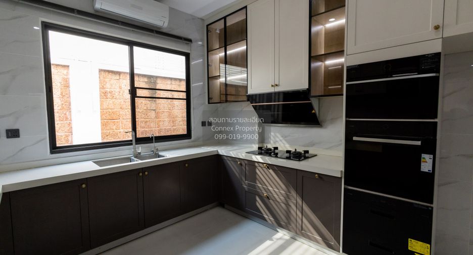 For sale 5 bedrooms house in Prawet, Bangkok