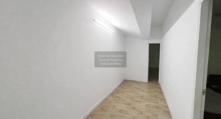 For sale 4 bedrooms house in Nong Khaem, Bangkok
