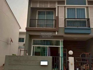出售 3 卧室 联排别墅 在 Mueang Samut Prakan, Samut Prakan