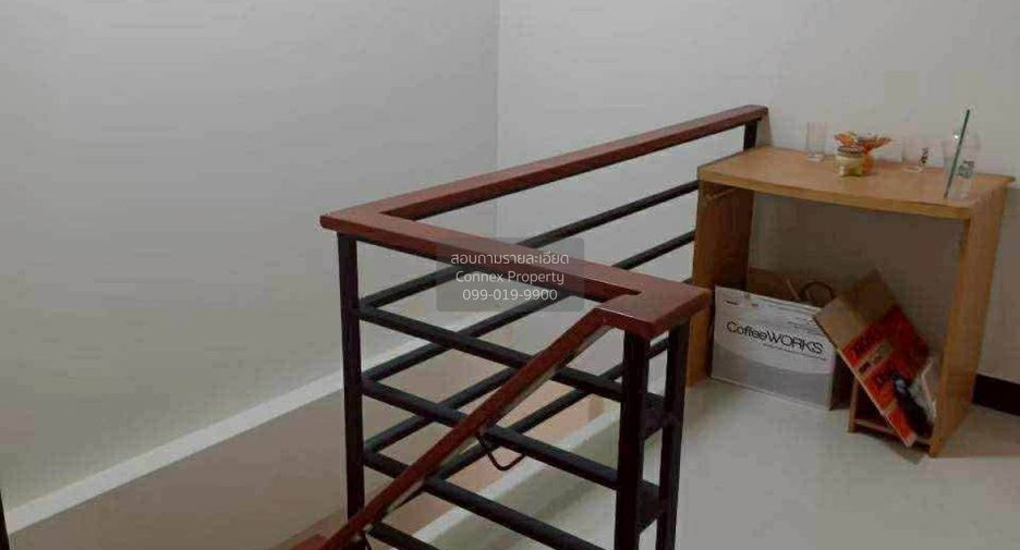 For sale 3 bedrooms townhouse in Mueang Samut Prakan, Samut Prakan