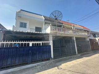 出售 2 卧室 联排别墅 在 Bang Phlat, 曼谷