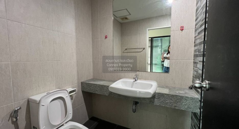 For sale 1 bed condo in Mueang Samut Prakan, Samut Prakan