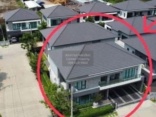 Haus zum Kauf mit 5 Zimmer in Bang Phli, Samut Prakan