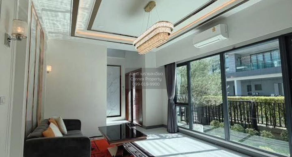 Casa en venta de 5 habitaciones en Bang Phli, Samut Prakan
