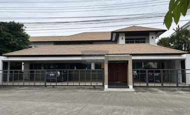 Haus zum Kauf mit 5 Zimmer in Bang Kapi, Bangkok