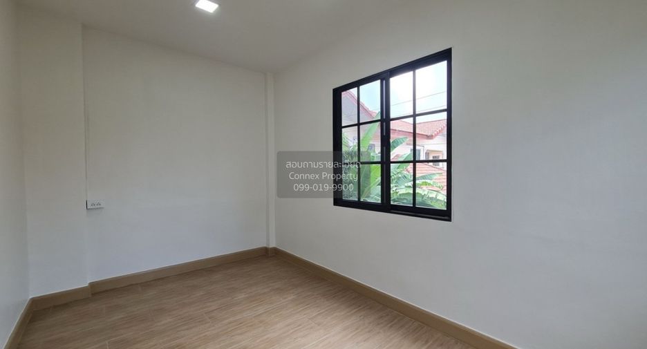 For sale 3 bedrooms townhouse in Khlong Sam Wa, Bangkok