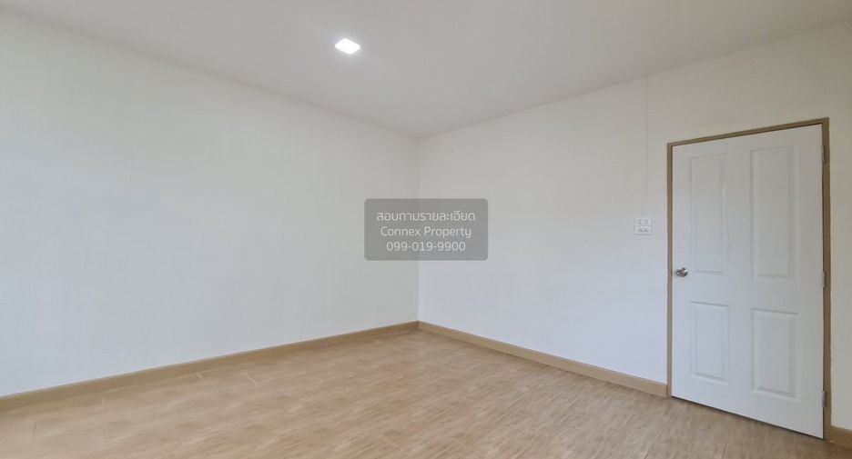 For sale 3 bedrooms townhouse in Khlong Sam Wa, Bangkok