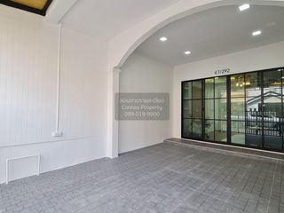 出售 3 卧室 联排别墅 在 Khlong Sam Wa, 曼谷