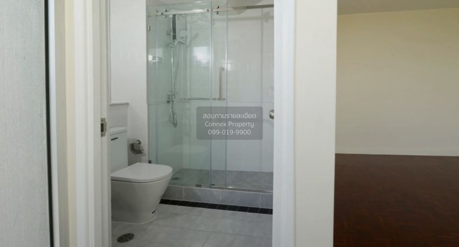 For sale 3 bedrooms condo in Pak Kret, Nonthaburi