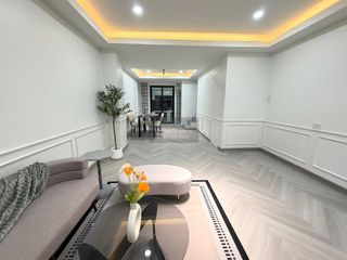 出售 2 卧室 联排别墅 在 Lat Phrao, 曼谷