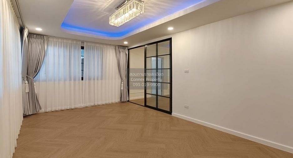 À vendre 5 chambres maison à Lat Phrao, Bangkok