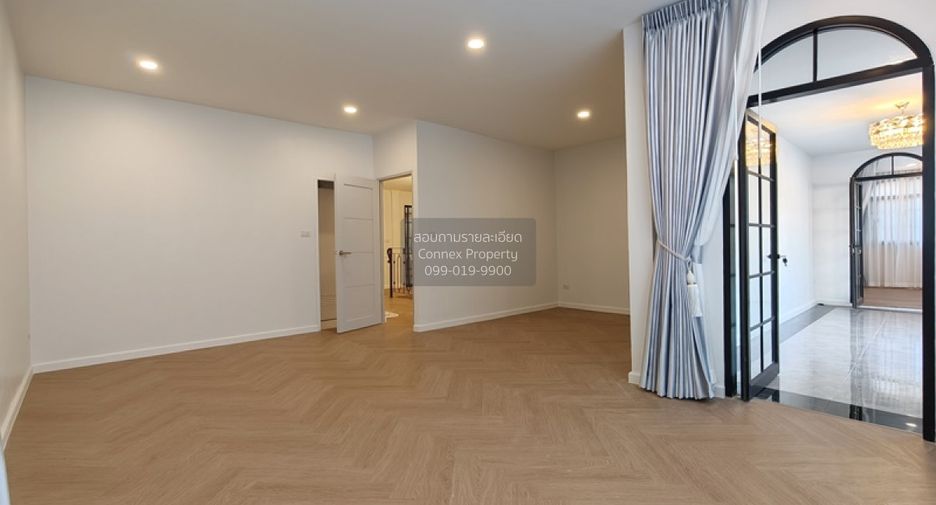 À vendre 5 chambres maison à Lat Phrao, Bangkok