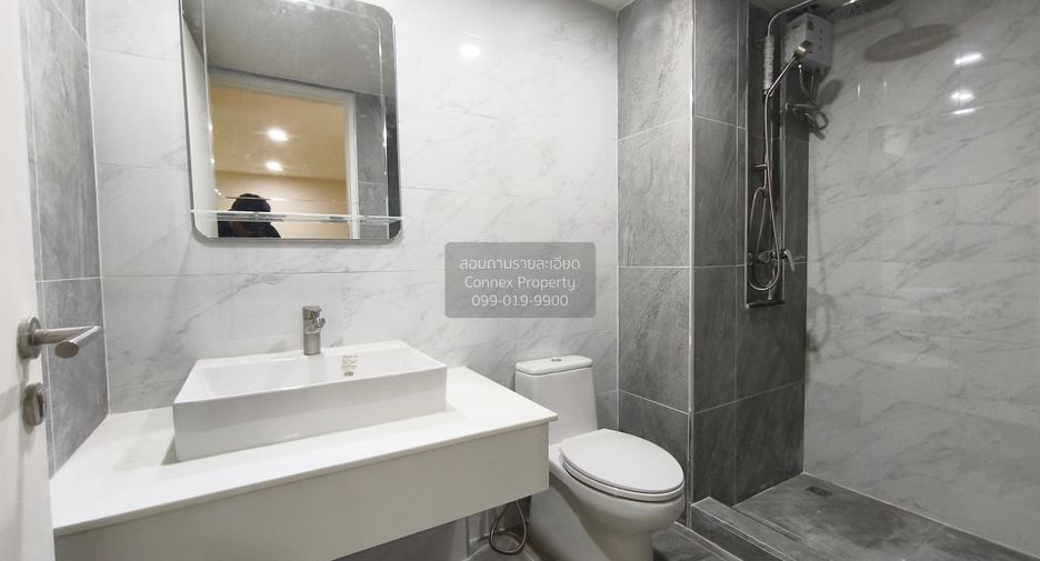 For sale 1 bed condo in Khlong Toei, Bangkok