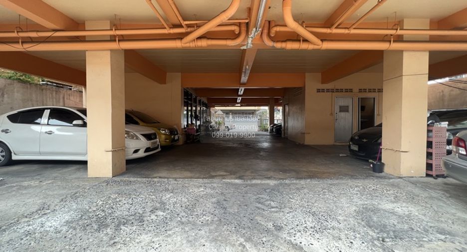 For sale 32 bedrooms apartment in Wang Thonglang, Bangkok