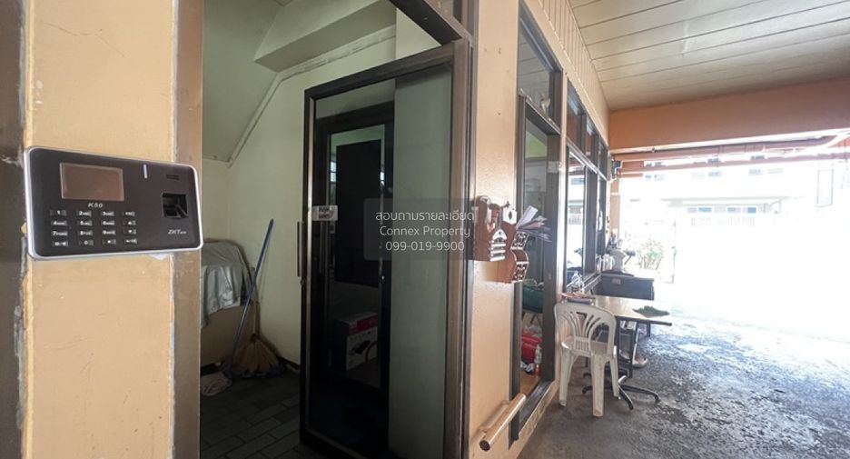 For sale 32 bedrooms apartment in Wang Thonglang, Bangkok