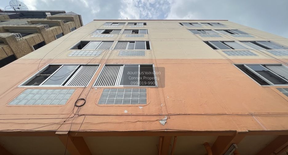 For sale 32 bedrooms apartment in Wang Thonglang, Bangkok