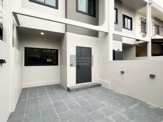For sale 2 bedrooms townhouse in Phra Khanong, Bangkok