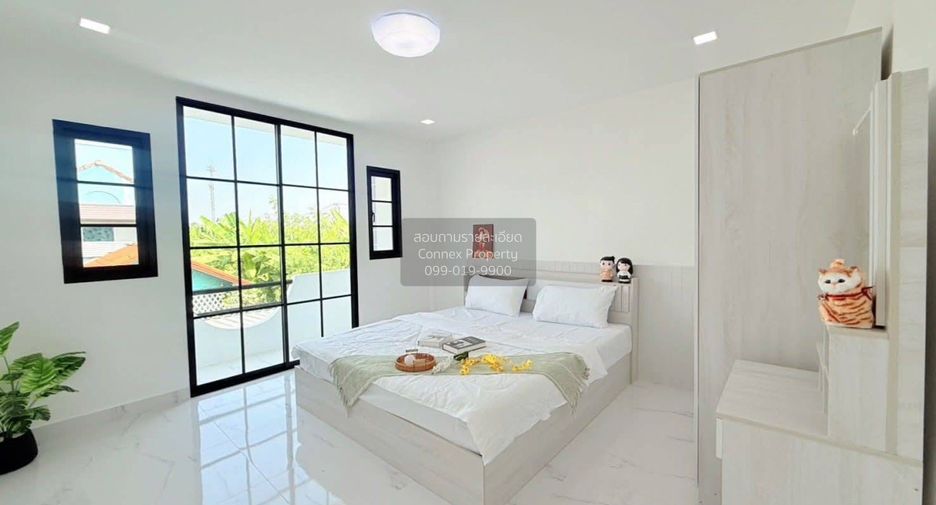 For sale 3 bedrooms townhouse in Sai Mai, Bangkok