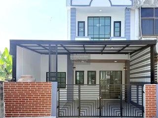 For sale 3 bedrooms townhouse in Sai Mai, Bangkok